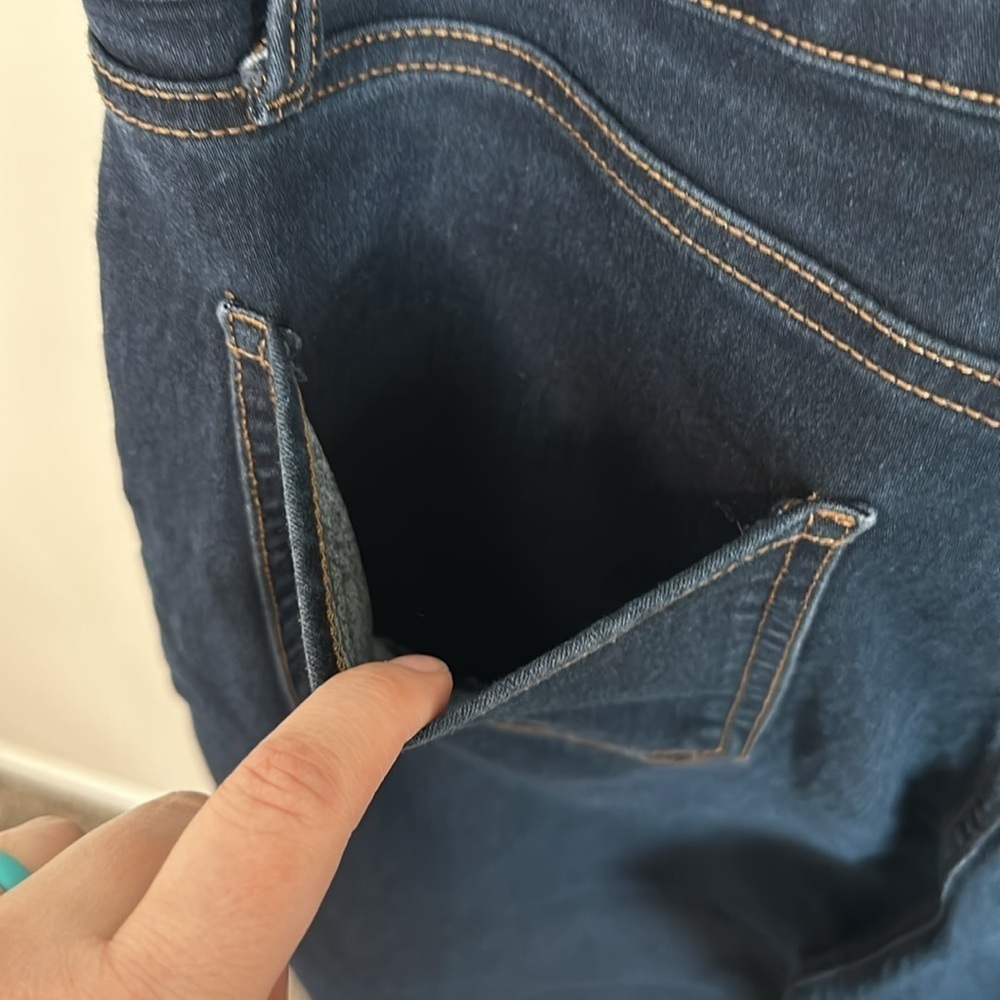No Boundaries High Rise Skinny Jeans with 5 Functional Pockets Size 17 in GUC - Picture 13 of 17